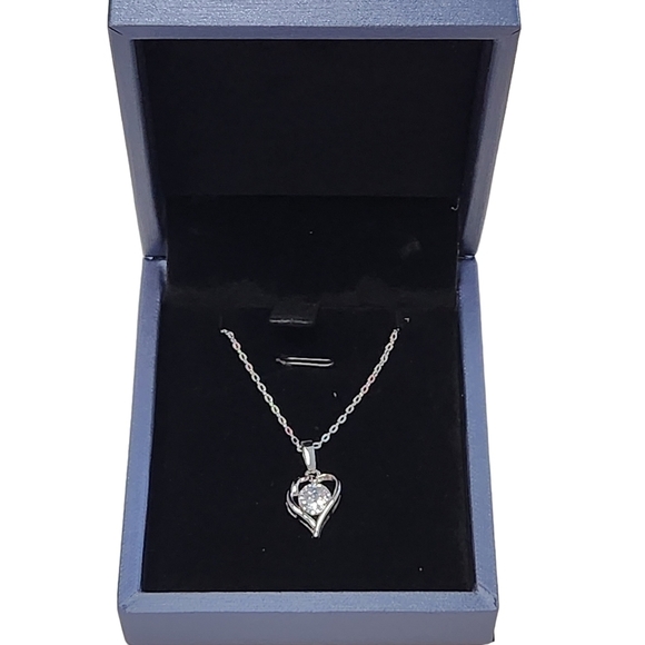 925 Sterling Silver Heart Necklace - Picture 3 of 3